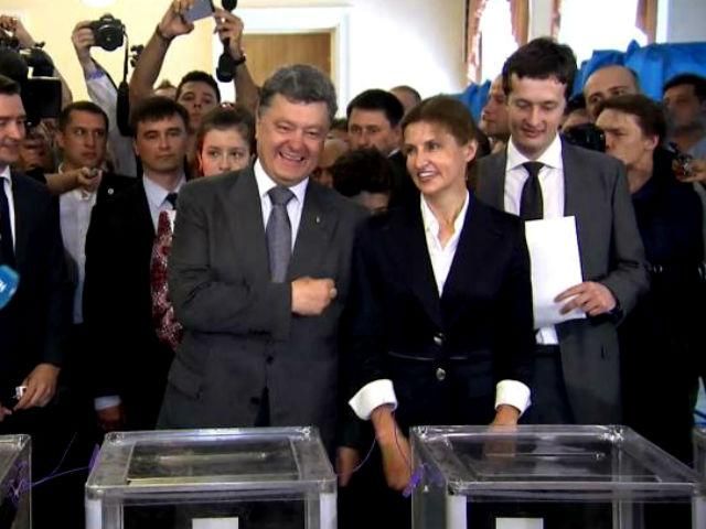 Хроніка 25 травня. Довгі черги на виборчих дільницях, безперервна АТО на Сході Хроніка 25 травня. Довгі черги на виборчих дільницях, безперервна АТО на Сході