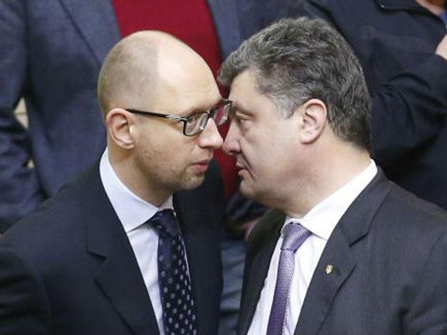 Порошенко не збирається звільняти Яценюка Порошенко не збирається звільняти Яценюка