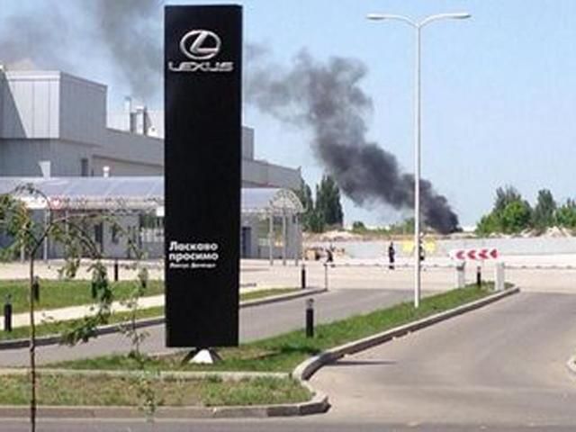 Украинские военные контролируют донецкий аэропорт, но бой продолжается Украинские военные контролируют донецкий аэропорт, но бой продолжается