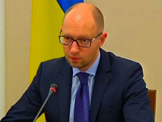 Россия посредством  “Крымнефтегаза” украла у украинцев газа на 1 млрд долларов — Яценюк    	  	 