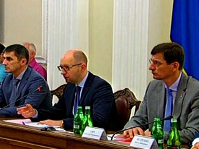 Через газові проблеми Україна і Росія можуть зустрітися у Стокгольмському суді, — Яценюк Через газові проблеми Україна і Росія можуть зустрітися у Стокгольмському суді, — Яценюк