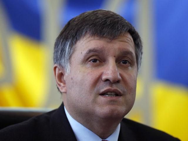 У Луганській області авіаударом знищено табір терористів, — Аваков