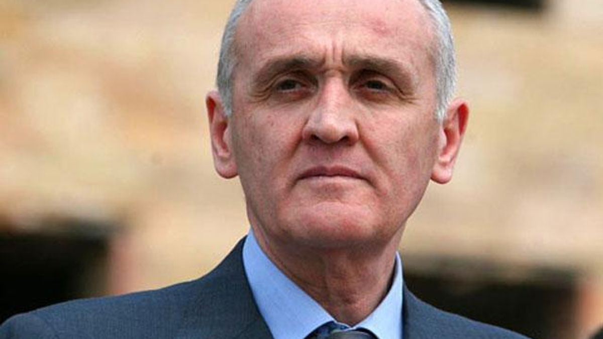 Після штурму АП глава Абхазії погодився на відставку уряду (Фото) Після штурму АП глава Абхазії погодився на відставку уряду (Фото)