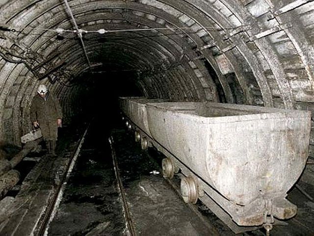 В Донецке из-за террористов прекратили работу четыре шахты В Донецке из-за террористов прекратили работу четыре шахты