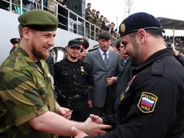 Кадиров: чеченці в зоні АТО перебувають "за особистою справою" Кадиров: чеченці в зоні АТО перебувають "за особистою справою"
