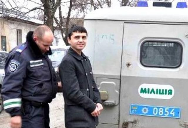 Новим замом Аксьонова в Криму став провідник кримськотатарських "тітушок" Новим замом Аксьонова в Криму став провідник кримськотатарських "тітушок"