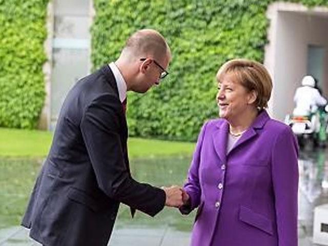 Меркель прямо звинуватила Росію у підтримці сепаратистів на сході України Меркель прямо звинуватила Росію у підтримці сепаратистів на сході України