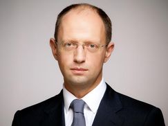 Украина готова к рыночному компромиссу с Россией относительно газа, - Яценюк