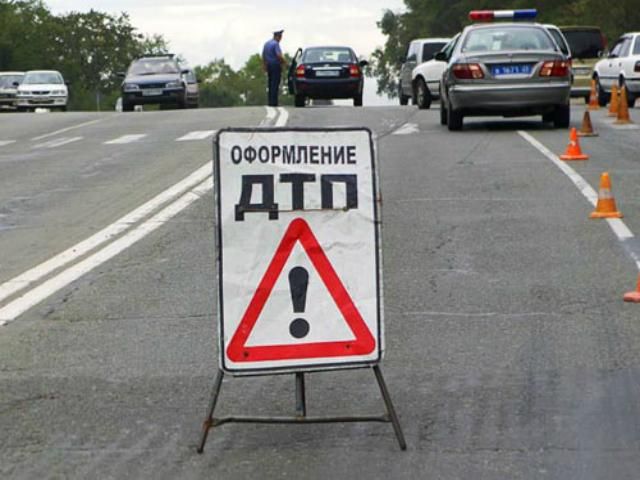 У Кіровограді маршрутка зіткнулася з легковиком: загинули дві людини 