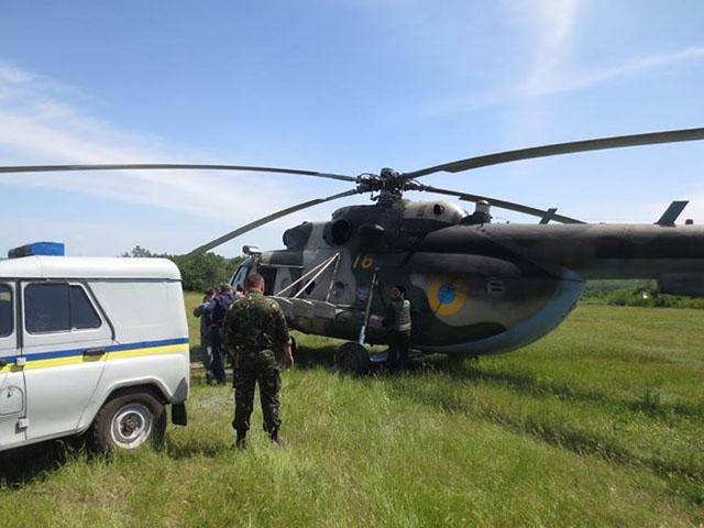 Тела украинских военных на месте крушения вертолета, их заберут в морг, — Пономарев