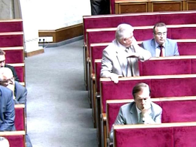 Сепаратист і далі недоторканий. Депутати не змогли позбавити Царьова недоторканості Сепаратист і далі недоторканий. Депутати не змогли позбавити Царьова недоторканості