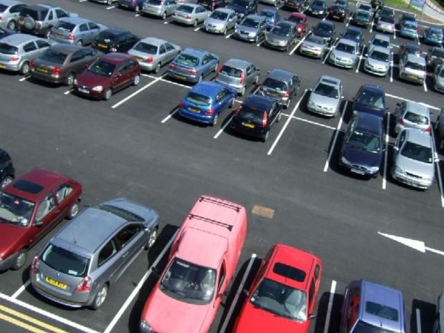 Нарушителей правил парковки будут штрафовать Нарушителей правил парковки будут штрафовать