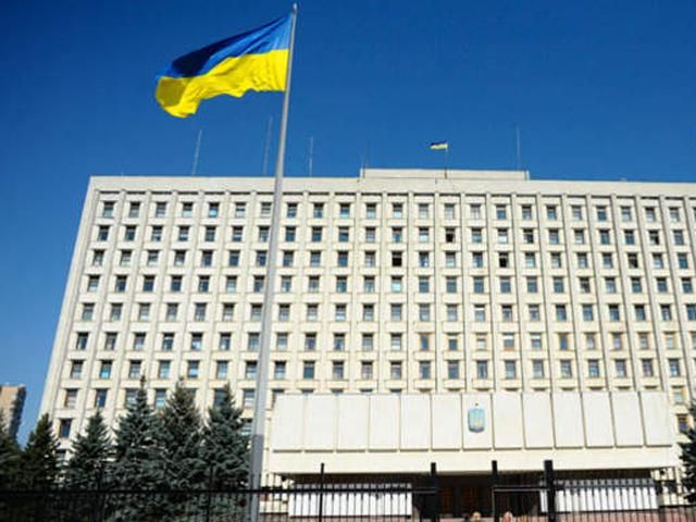 ЦВК залишилось прийняти 12 протоколів з мокрими печатками ЦВК залишилось прийняти 12 протоколів з мокрими печатками