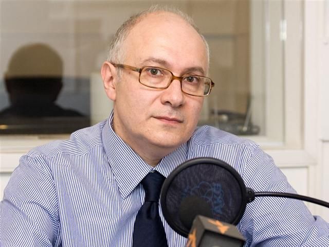 Ганапольский провел анализ "эвакуации" детей из Славянска (Видео) Ганапольский провел анализ "эвакуации" детей из Славянска (Видео)