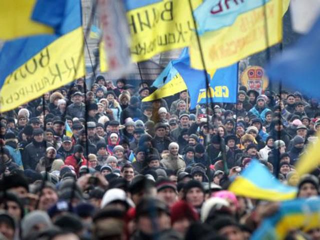 Украинцы вызывают министров на Майдан Украинцы вызывают министров на Майдан