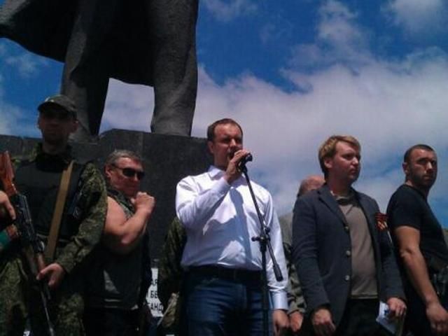 Представники так званої "ДНР" хочуть створити "жіночий батальйон" Представники так званої "ДНР" хочуть створити "жіночий батальйон"