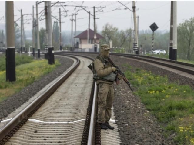 В Луганской области террористы напали на две воинские части