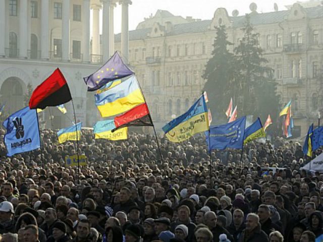 Главные события 1 июня: многотысячное вече на Майдане, противостояния на Востоке продолжается