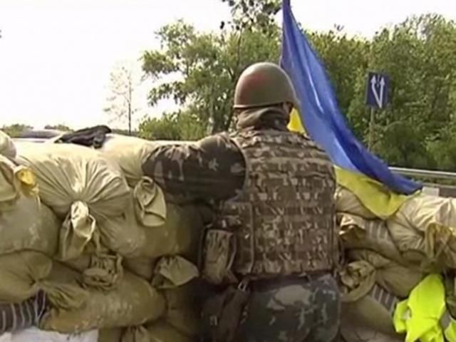 Терористи обстріляли блокпост під Слов’янськом, атаку відбито, — Селезньов Терористи обстріляли блокпост під Слов’янськом, атаку відбито, — Селезньов