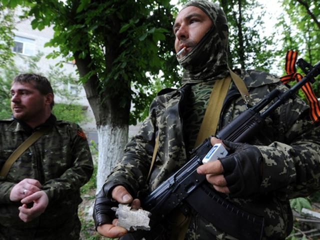 Террористы захватили офицеров милиции в Донецкой области, - СМИ