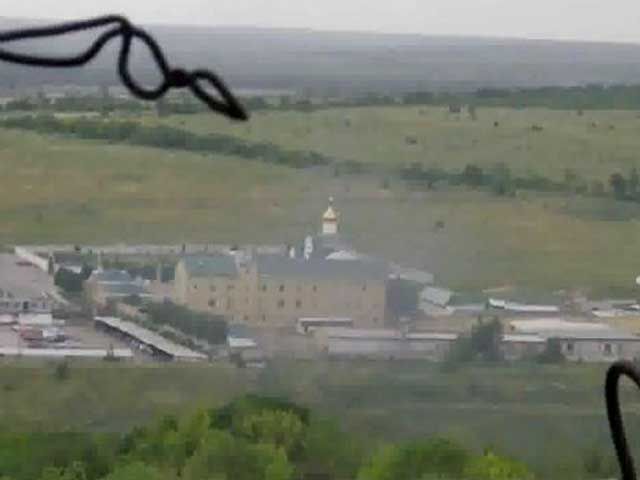 У Луганську прикордонники під гімн відбивалися від нападу бойовиків У Луганську прикордонники під гімн відбивалися від нападу бойовиків