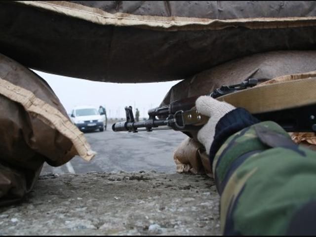 Біля прикордонзагону в Луганську відновилася стрілянина терористів