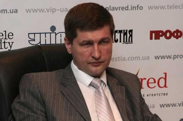 Уже в июле можно издать указ о роспуске парламента, - аналитический центр "Политика" Уже в июле можно издать указ о роспуске парламента, - аналитический центр "Политика"