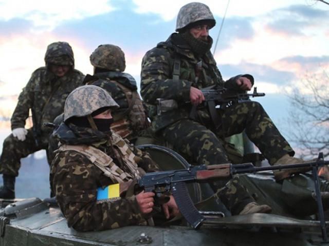 Група силовиків потрапила в засідку дорогою на Слов'янськ, — джерело Група силовиків потрапила в засідку дорогою на Слов'янськ, — джерело