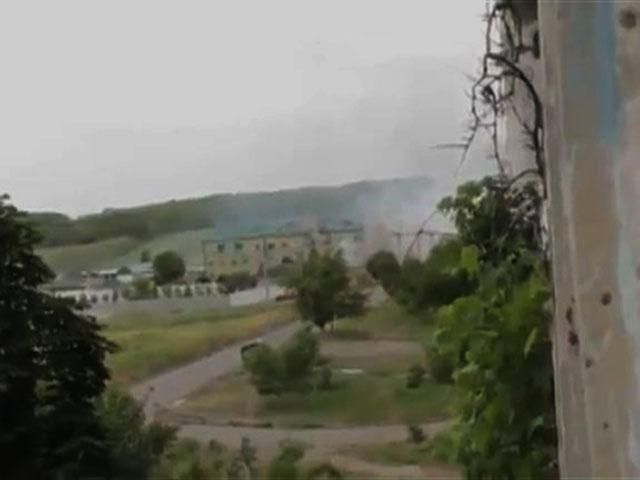 Луганский пограничный отряд снова окружили террористы Луганский пограничный отряд снова окружили террористы