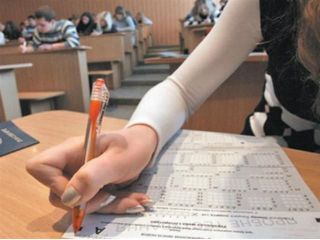 В Україні сьогодні розпочинається основна сесія ЗНО