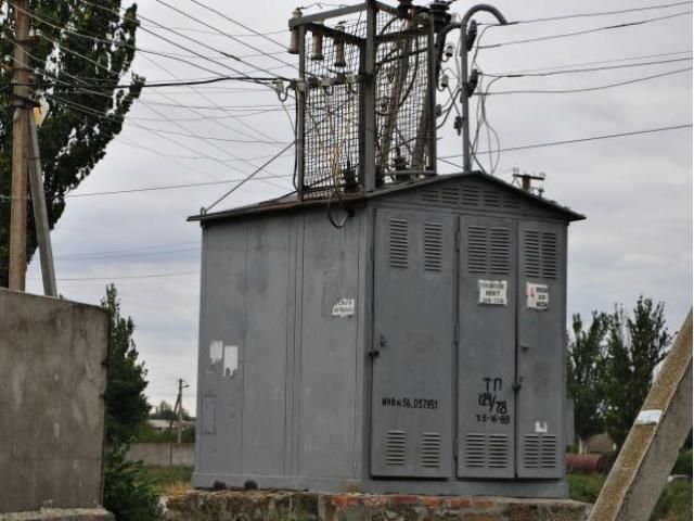 У Краматорську через бойові дії знищена електрична підстанція У Краматорську через бойові дії знищена електрична підстанція