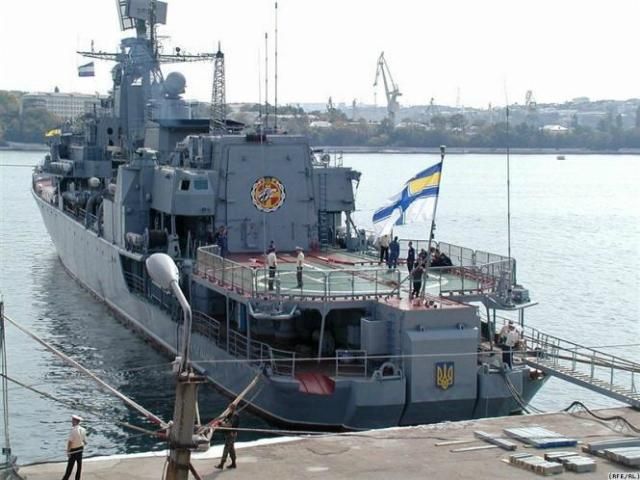 З акваторії Севастополя вивели ще 3 судна українських ВМС З акваторії Севастополя вивели ще 3 судна українських ВМС