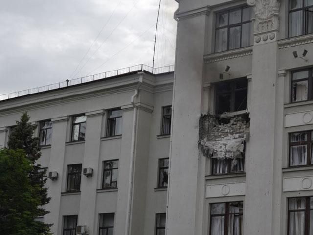 Луганская ОГА была обстреляна ракетами с самолета, - отчет ОБСЕ