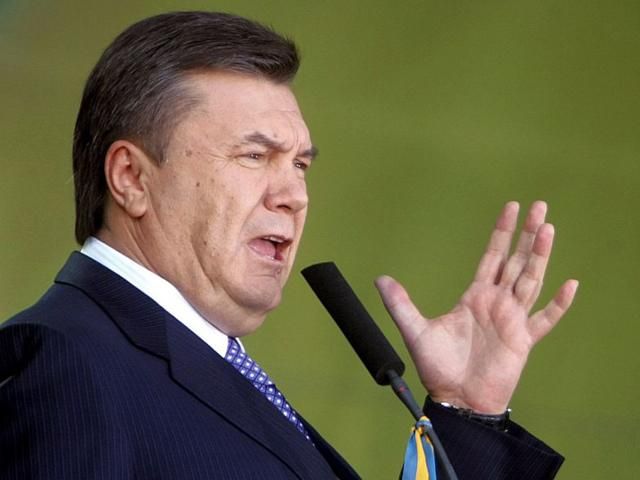 Янукович оспаривает санкции Евросоюза в суде