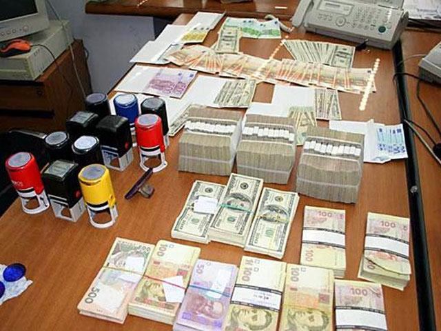 Уменьшились объемы финансирования террористов из России и Крыма, - Тимчук Уменьшились объемы финансирования террористов из России и Крыма, - Тимчук