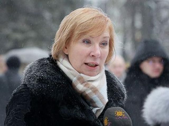 На Сході України тимчасово призупинили соціальні виплати На Сході України тимчасово призупинили соціальні виплати