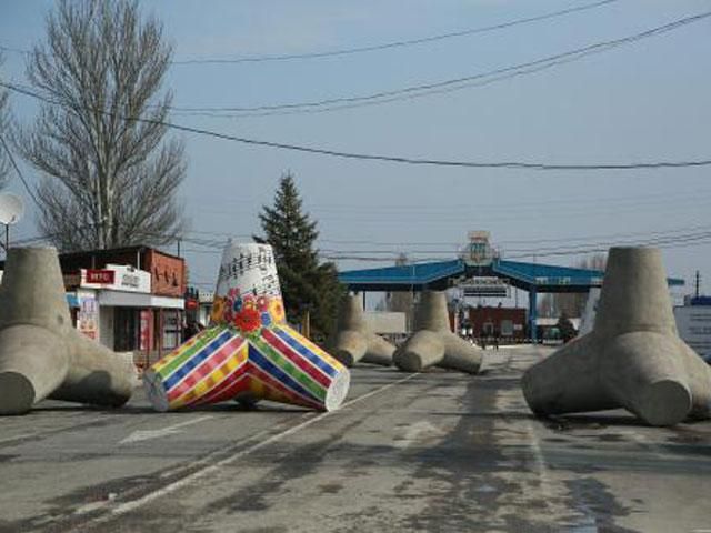 На Донетчине неизвестные обстреляли пункт пропуска и скрылись