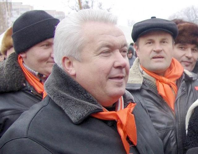 На мій дім у Черкаській області напали невідомі з Майдану — нардеп Олійник На мій дім у Черкаській області напали невідомі з Майдану — нардеп Олійник