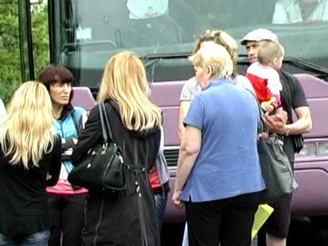 За неофіційними даними зі Слов’янська до Харкова переїхало 6 тис біженців За неофіційними даними зі Слов’янська до Харкова переїхало 6 тис біженців