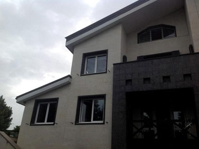 Особняк Царьова після втечі екс-депутата (Фото. Відео) Особняк Царьова після втечі екс-депутата (Фото. Відео)