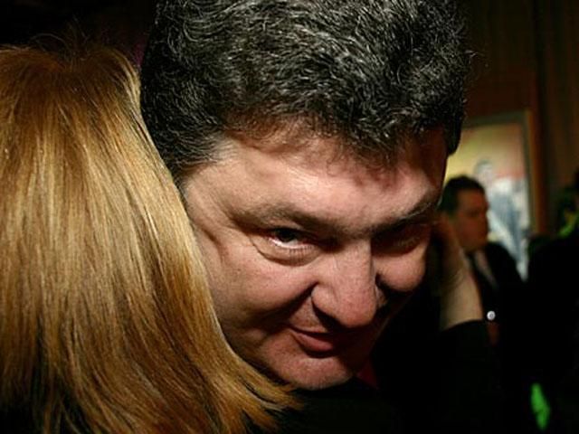 Порошенко збирається уникати величезних урочистостей під час інавгурації Порошенко збирається уникати величезних урочистостей під час інавгурації