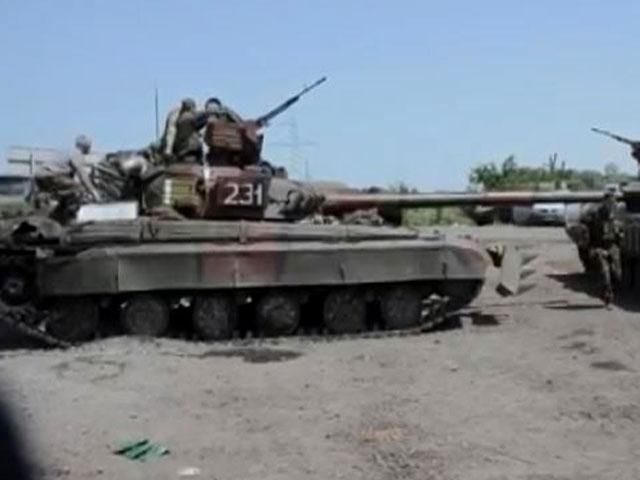 Танки Т-64 присоединились к боям под Славянском