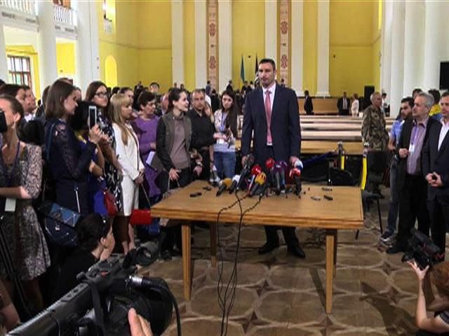 Нові обличчя Києва: присяга Кличка, кадрові зміни та одіозні УДАРівці Нові обличчя Києва: присяга Кличка, кадрові зміни та одіозні УДАРівці