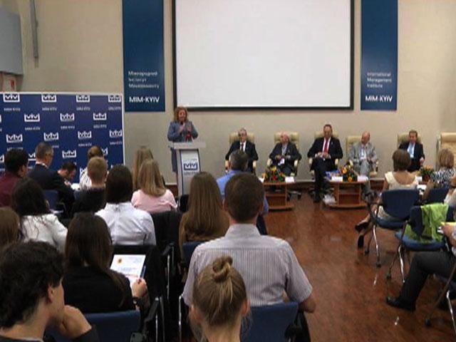 Украине нужны децентрализация, новое правительство и парламент, - послы ЕС Украине нужны децентрализация, новое правительство и парламент, - послы ЕС