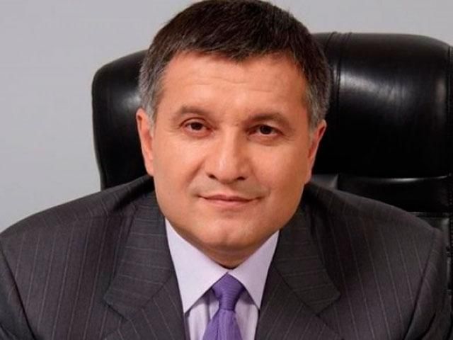 У Красному Лимані — нова міліція та “перехідний” керівник району, — Аваков У Красному Лимані — нова міліція та “перехідний” керівник району, — Аваков