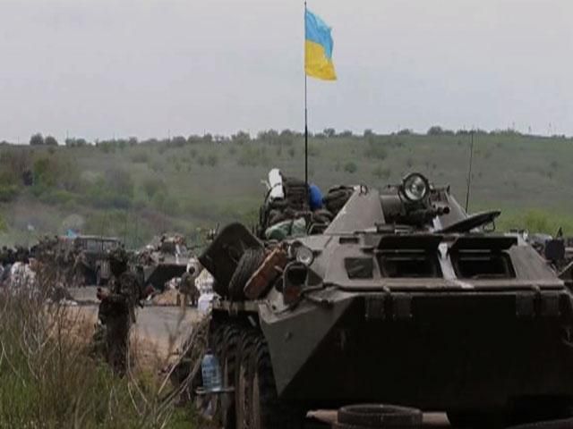 Хроніка 5 червня: АТО з розширеними повноваженнями, "труна для ДНР" та зустріч G7 Хроніка 5 червня: АТО з розширеними повноваженнями, "труна для ДНР" та зустріч G7