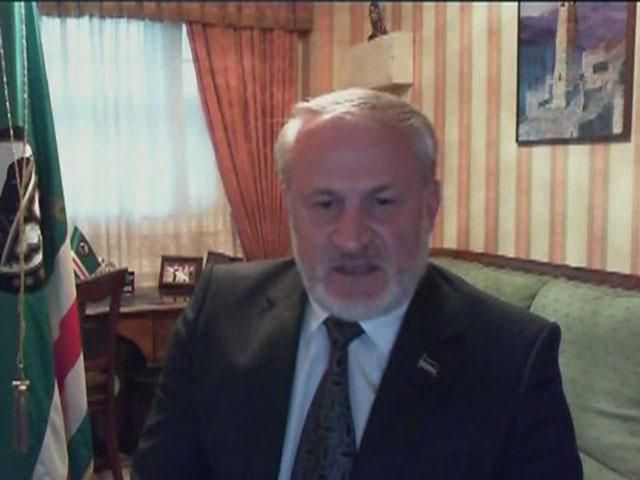 Закаев: Никто не придет на помощь, пока Украина не даст отпор Закаев: Никто не придет на помощь, пока Украина не даст отпор