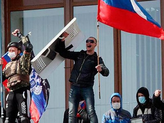 В Луганске участились случаи вандализма, — горсовет В Луганске участились случаи вандализма, — горсовет