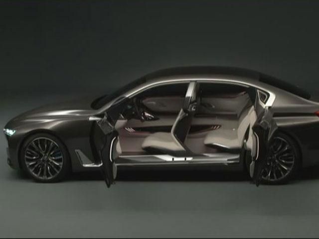 Новый седан — в стиле BMW Vision Future Luxury, а у Ford — новый руль