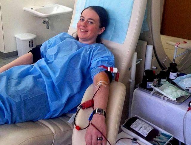 Киевляне за полдня сдали 75 литров крови для раненых военных